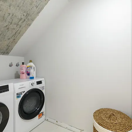 Elegante Y Luminoso En - Apto 3 By Apartman