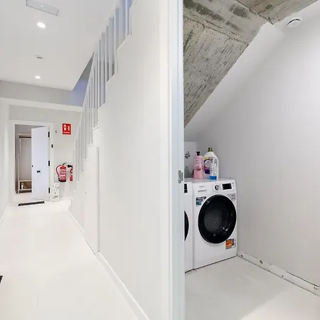 Elegante Y Luminoso En - Apto 3 By *