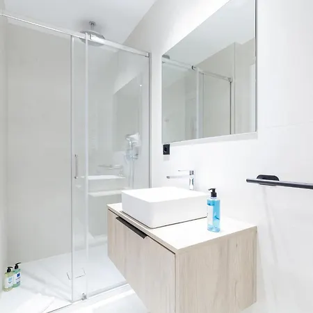 Elegante Y Luminoso En - Apto 3 By Apartman