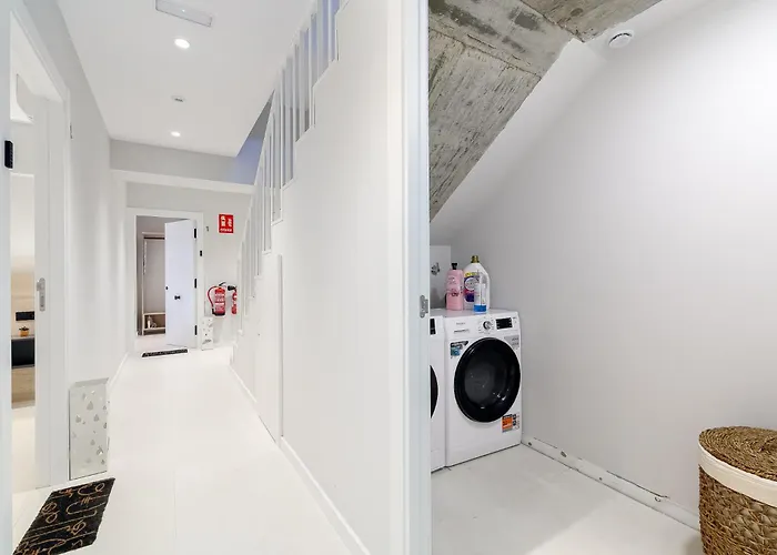 Elegante Y Luminoso En - Apto 3 By *