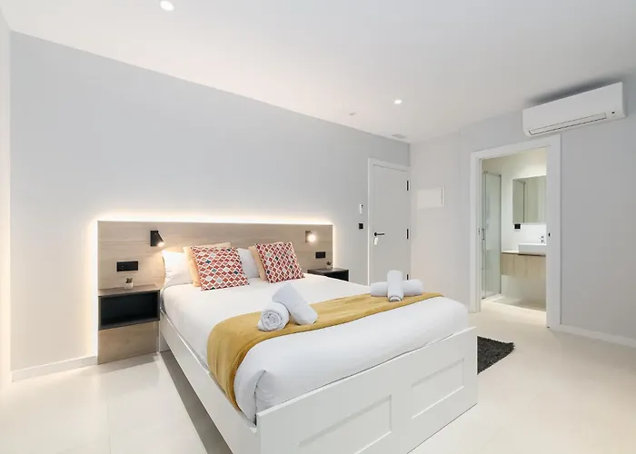 Elegante Y Luminoso En - Apto 3 By *