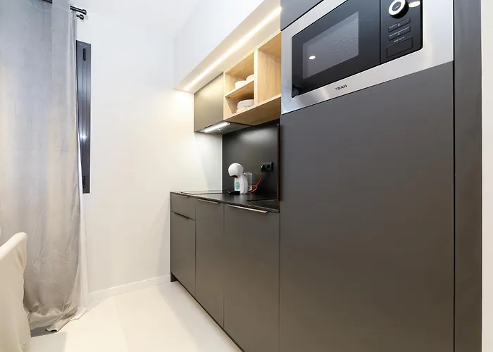 Elegante Y Luminoso En - Apto 3 By * Vigo