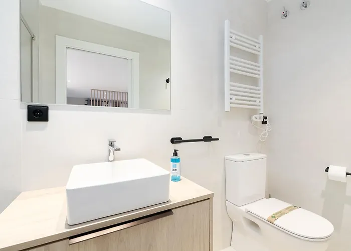 Elegante Y Luminoso En - Apto 3 By Apartmán *