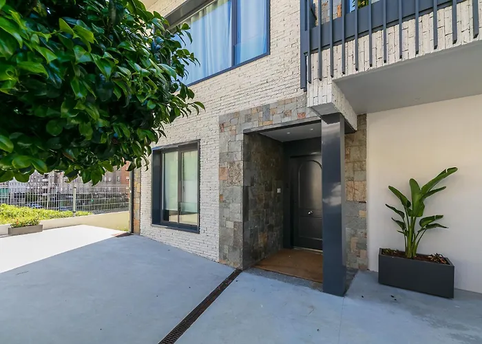 Elegante Y Luminoso En - Apto 3 By Vigo