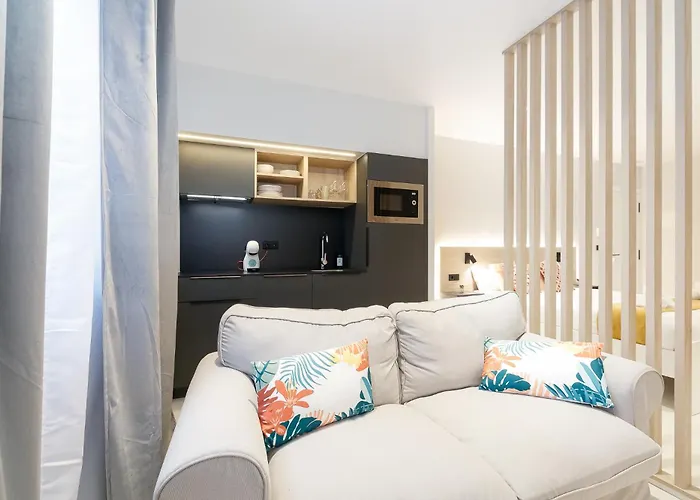 Elegante Y Luminoso En - Apto 3 By Apartmán *